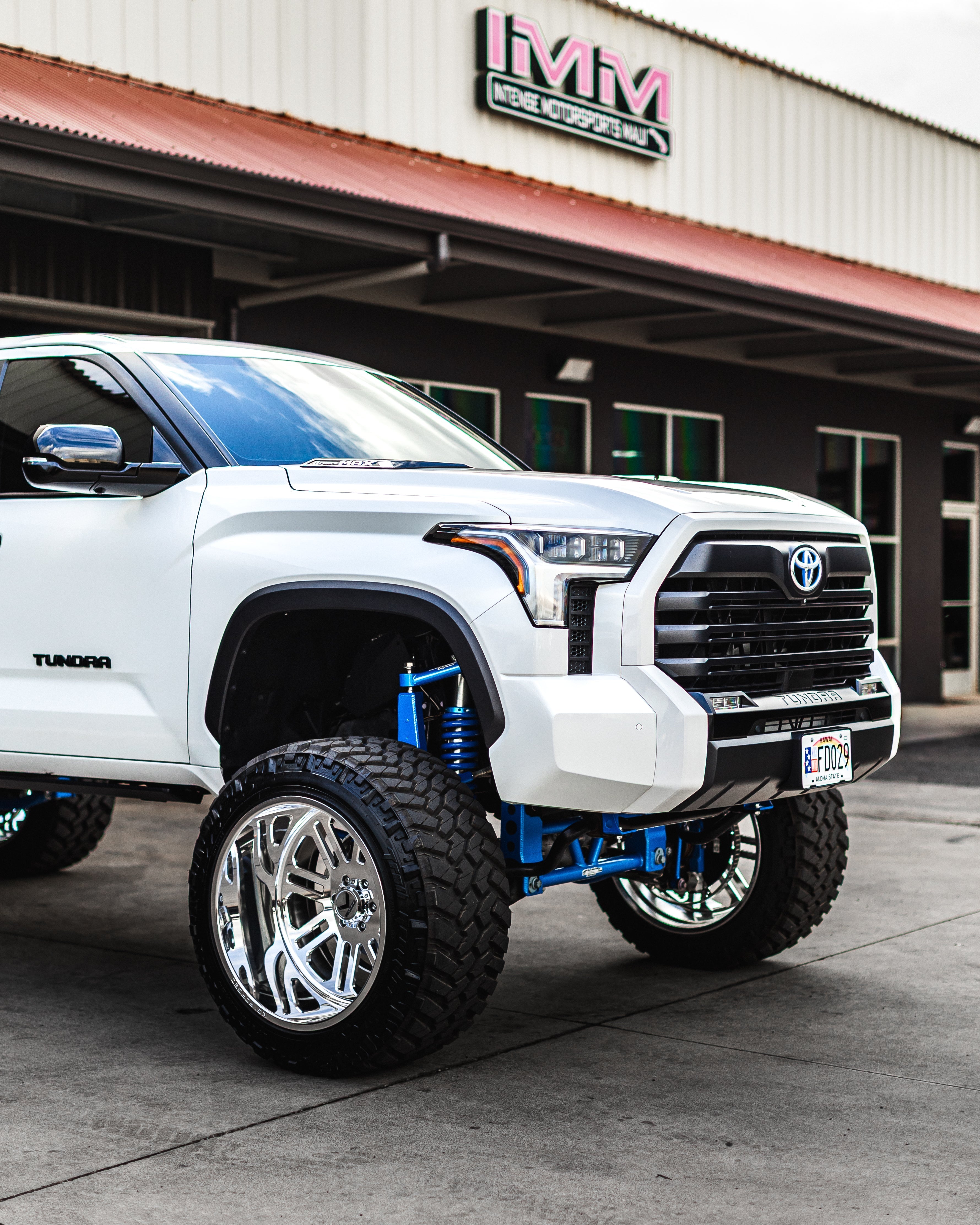 Weekend Street Cruiser Tundra Build: Clean, High, and Dialed In