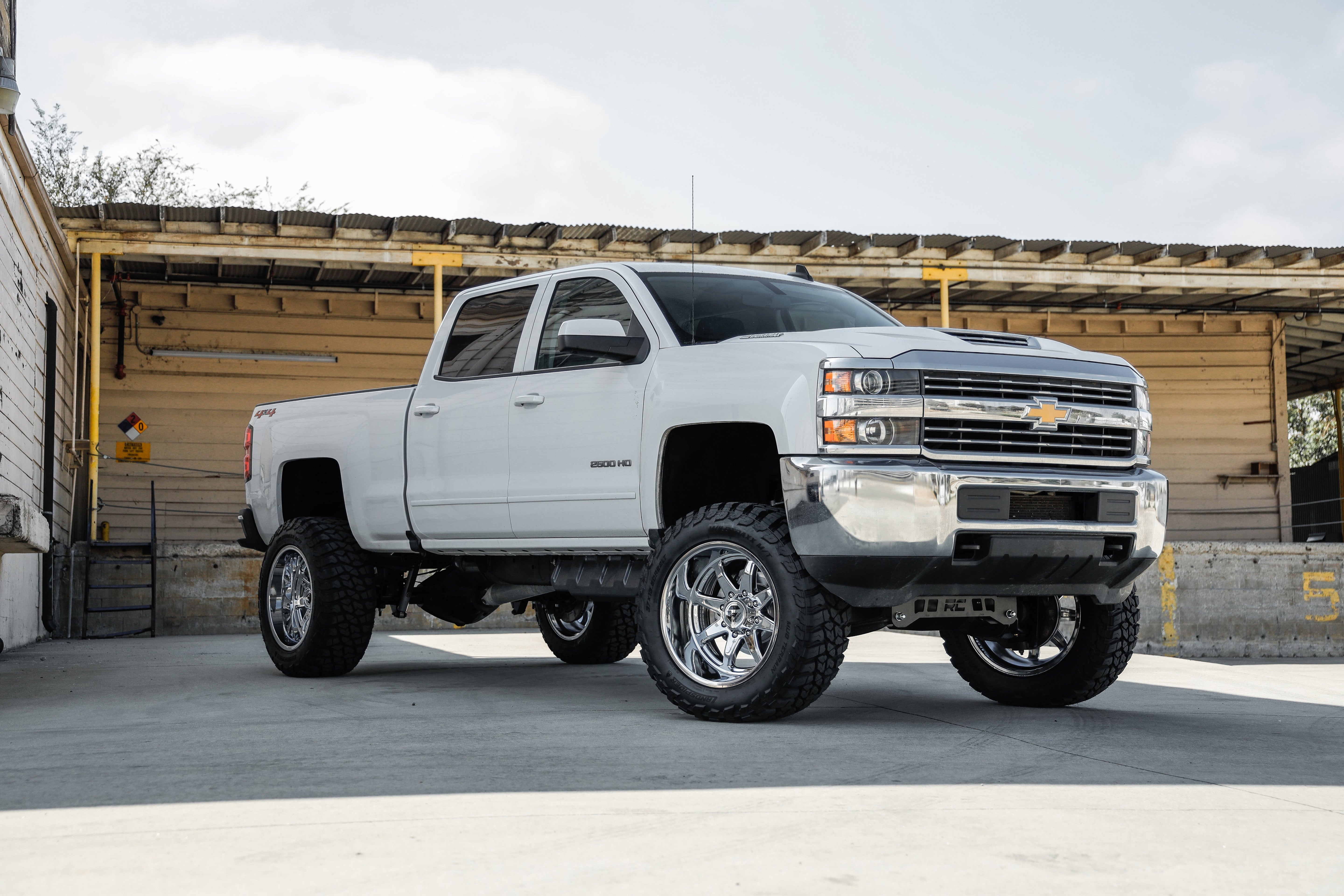 Chevy Silverado HD and GMC Sierra HD